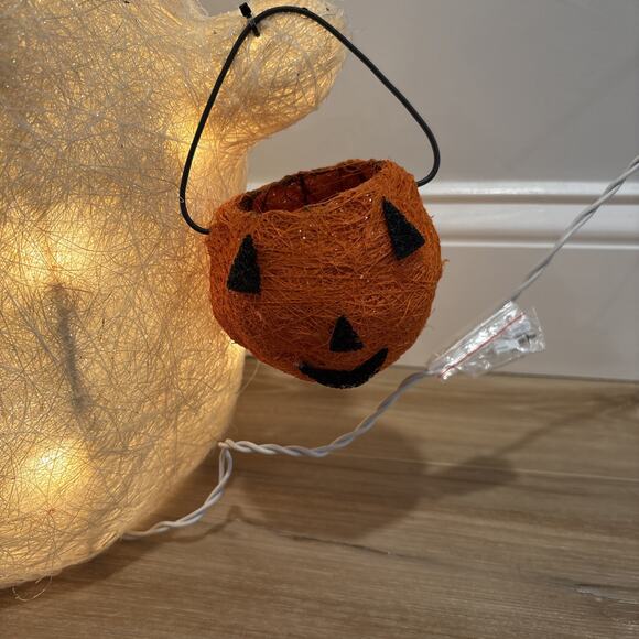 Halloween Light Up White Ghost With Pumpkin Basket Tested & Works 14x17” - Picture 3 of 14